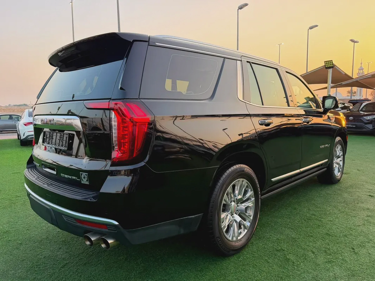 (2021) GMC YOUKN //DENALI// GCC FULL OPTION -EXCELLENT CONDITION--4-4