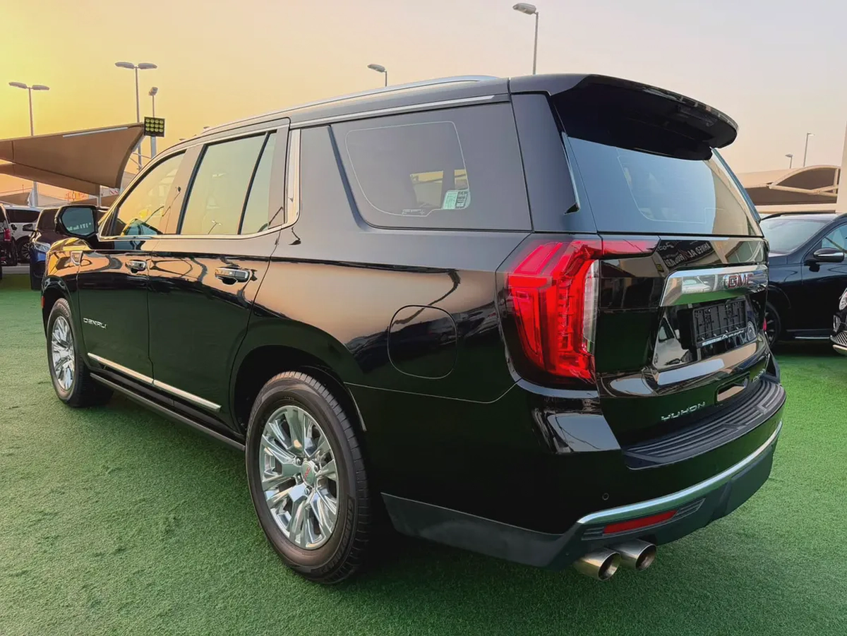 (2021) GMC YOUKN //DENALI// GCC FULL OPTION -EXCELLENT CONDITION--6-6