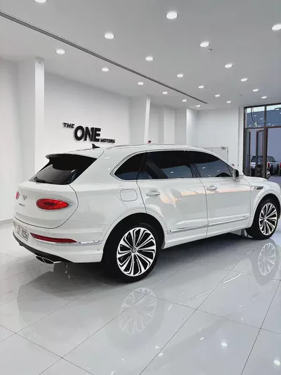 2023 Bentley Bentayga Azure GCC Specs - Pristine Condition-1