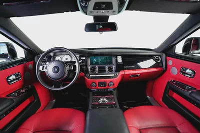 Rolls Royce Ghost-GCC-Low Mileage-Mansory Original Body Styling-4 Buttons-Starlight-9