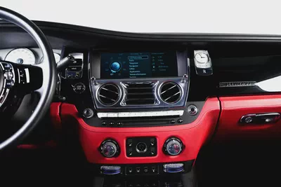 Rolls Royce Ghost-GCC-Low Mileage-Mansory Original Body Styling-4 Buttons-Starlight-12