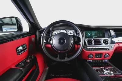 Rolls Royce Ghost-GCC-Low Mileage-Mansory Original Body Styling-4 Buttons-Starlight-13