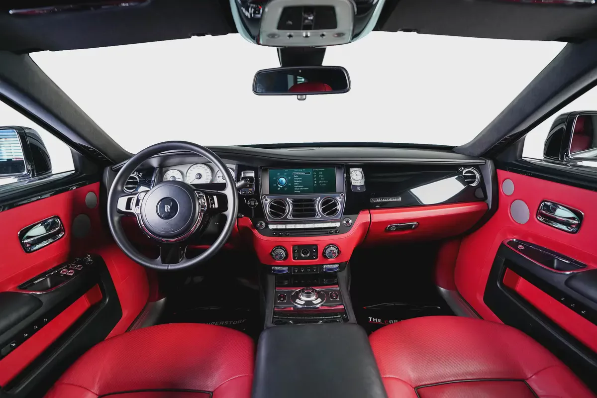Rolls Royce Ghost-GCC-Low Mileage-Mansory Original Body Styling-4 Buttons-Starlight-9-9
