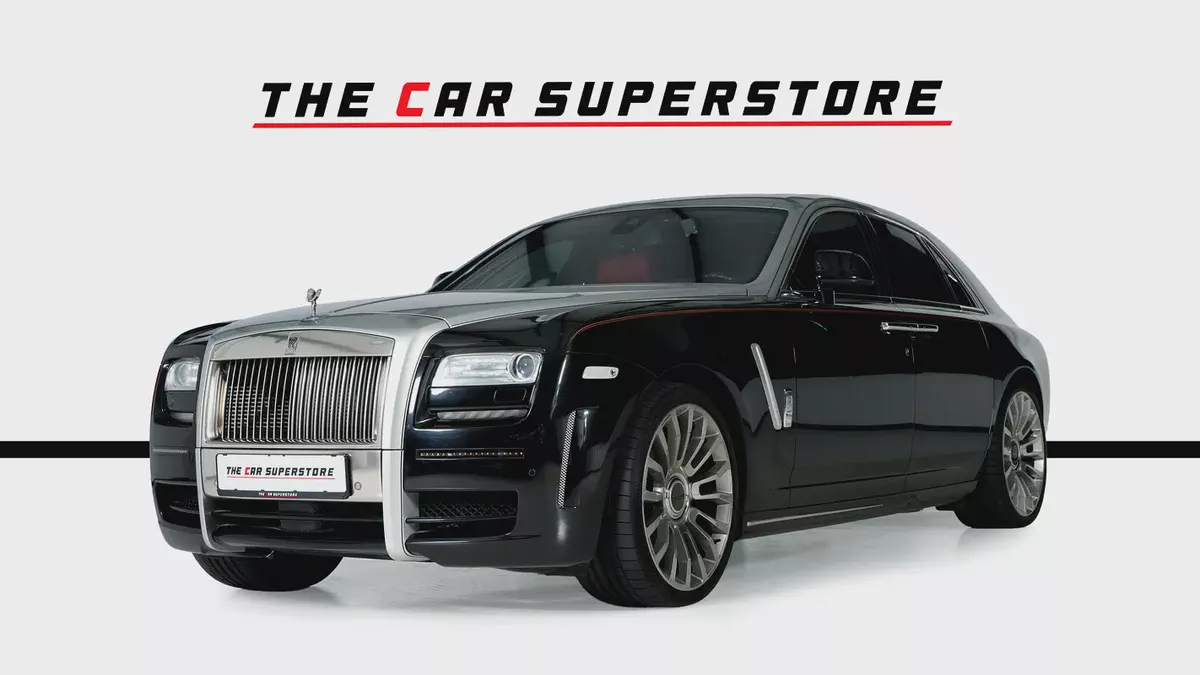 Rolls Royce Ghost-GCC-Low Mileage-Mansory Original Body Styling-4 Buttons-Starlight-3-3