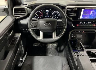 Toyota Tundra SR (NON GCC) SR5 Crew Max 3.5L 4WD-1