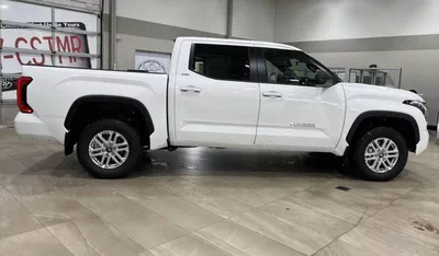 Toyota Tundra SR (NON GCC) SR5 Crew Max 3.5L 4WD-2