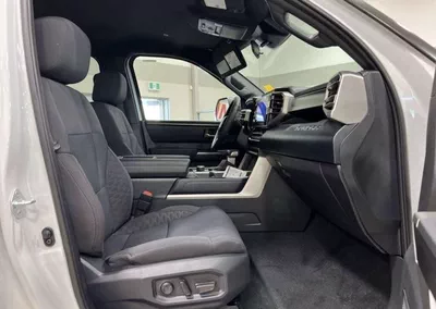 Toyota Tundra SR (NON GCC) SR5 Crew Max 3.5L 4WD-3