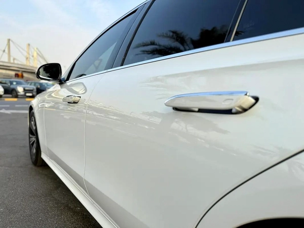 2,726 AED Monthly II Mercedes E200 II 0% Down Payment II Still Under Warranty to 2027