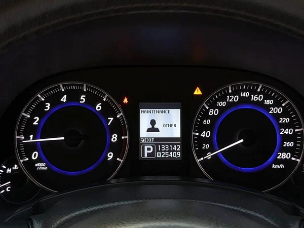 Infiniti QX70 Luxury