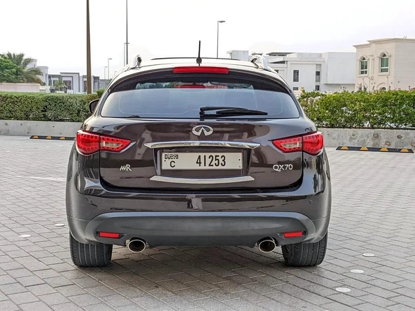 Infiniti QX70 Luxury