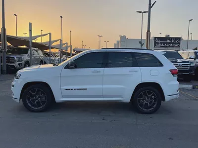 2020 Jeep Cherokee Sport - GCC Specs - Excellent Condition-2