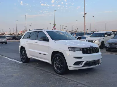 2020 Jeep Cherokee Sport - GCC Specs - Excellent Condition-7