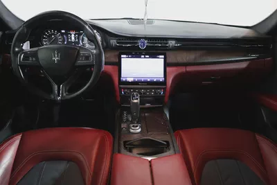 Maserati Quattroporte GranLusso 2021 | GCC Specs | Low Mileage | Pristine Condition-12