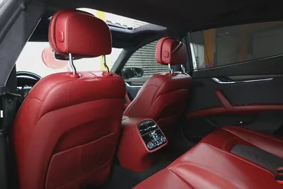 Maserati Quattroporte GranLusso 2021 | GCC Specs | Low Mileage | Pristine Condition-17