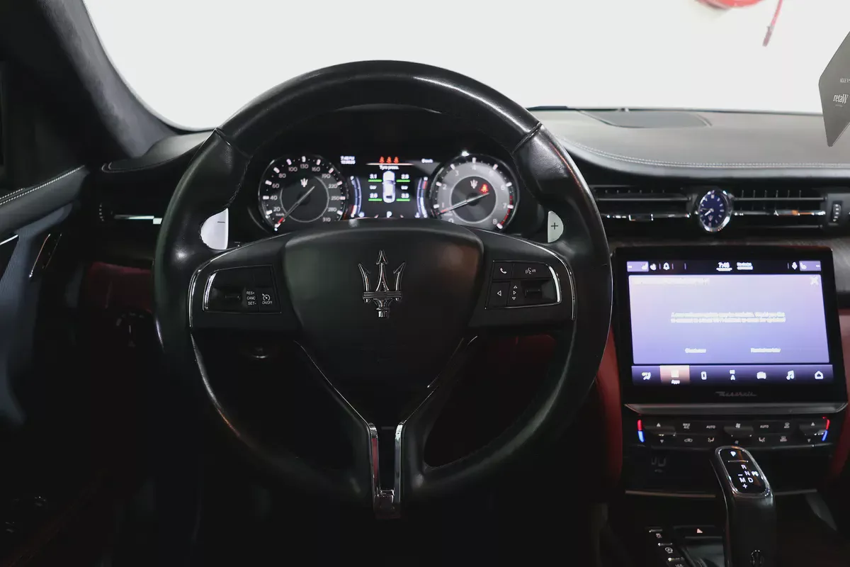 Maserati Quattroporte GranLusso 2021 | GCC Specs | Low Mileage | Pristine Condition-13-13