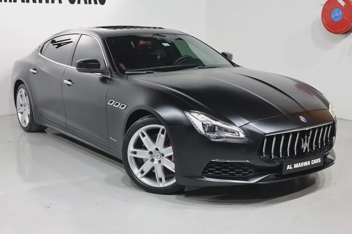 Maserati Quattroporte GranLusso 2021 | GCC Specs | Low Mileage | Pristine Condition-1-1