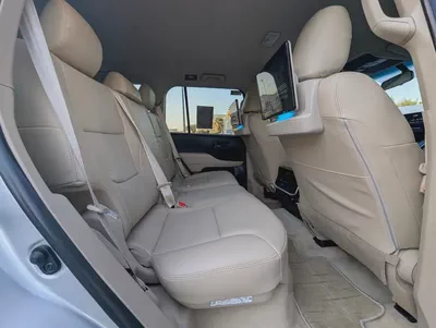 Toyota Land Cruiser 2024 GXR GCC Specs In Excellent Condition-4