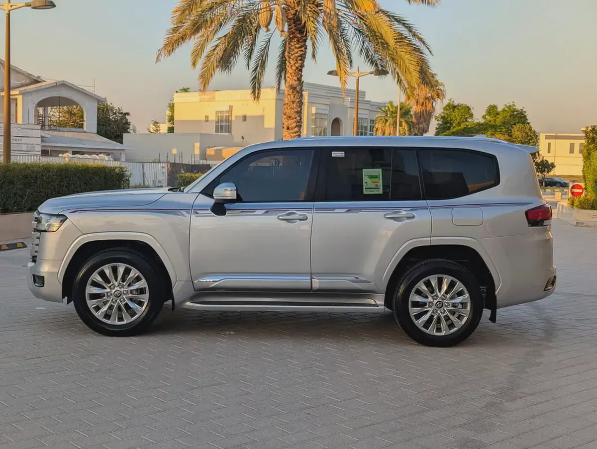 Toyota Land Cruiser 2024 GXR GCC Specs In Excellent Condition-14-14