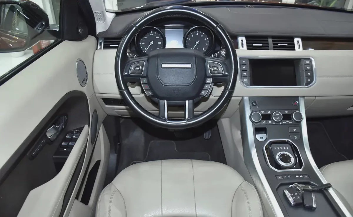 ORIGINAL PAINT ( صبغ وكاله ) Land Rover Range Rover Evoque ( 2016 Model ) in Red Color GCC Specs-11-11