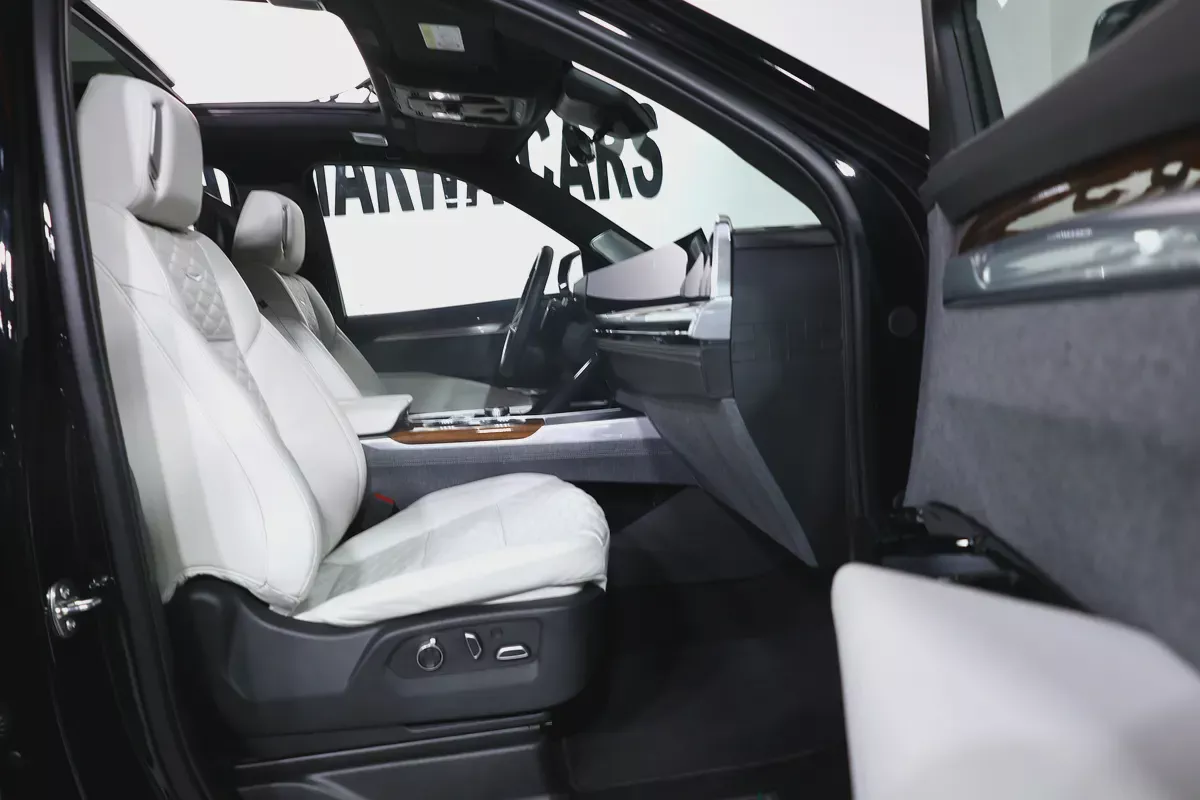 2025 Cadillac Escalade 600 Black Edition GCC Specs-Under Warranty & Service-14-14