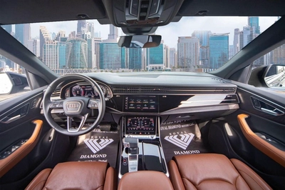 Audi Q8 55 TFSI S-LINE LUXURY | GCC | Under warranty-10