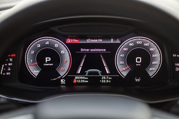 Audi Q8 55 TFSI S-LINE LUXURY | GCC | Under warranty