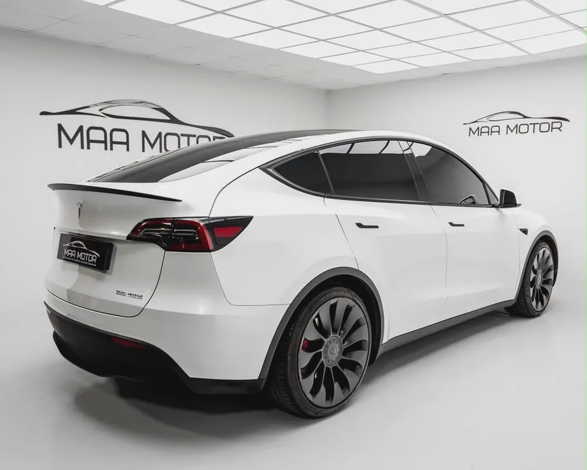 2022 Tesla Model Y Performance GCC Specs-3-3