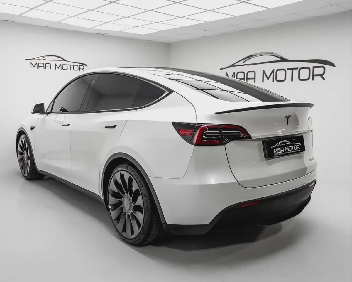 2022 Tesla Model Y Performance GCC Specs-5-5