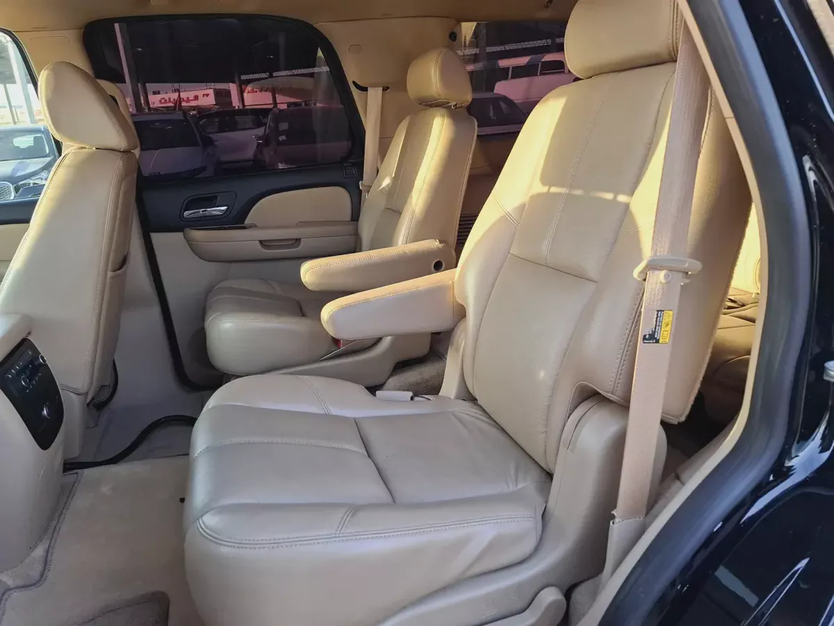 Chevrolet Tahoe LTZ 2006 | Japanese Specs | Excellent Condition-7-7