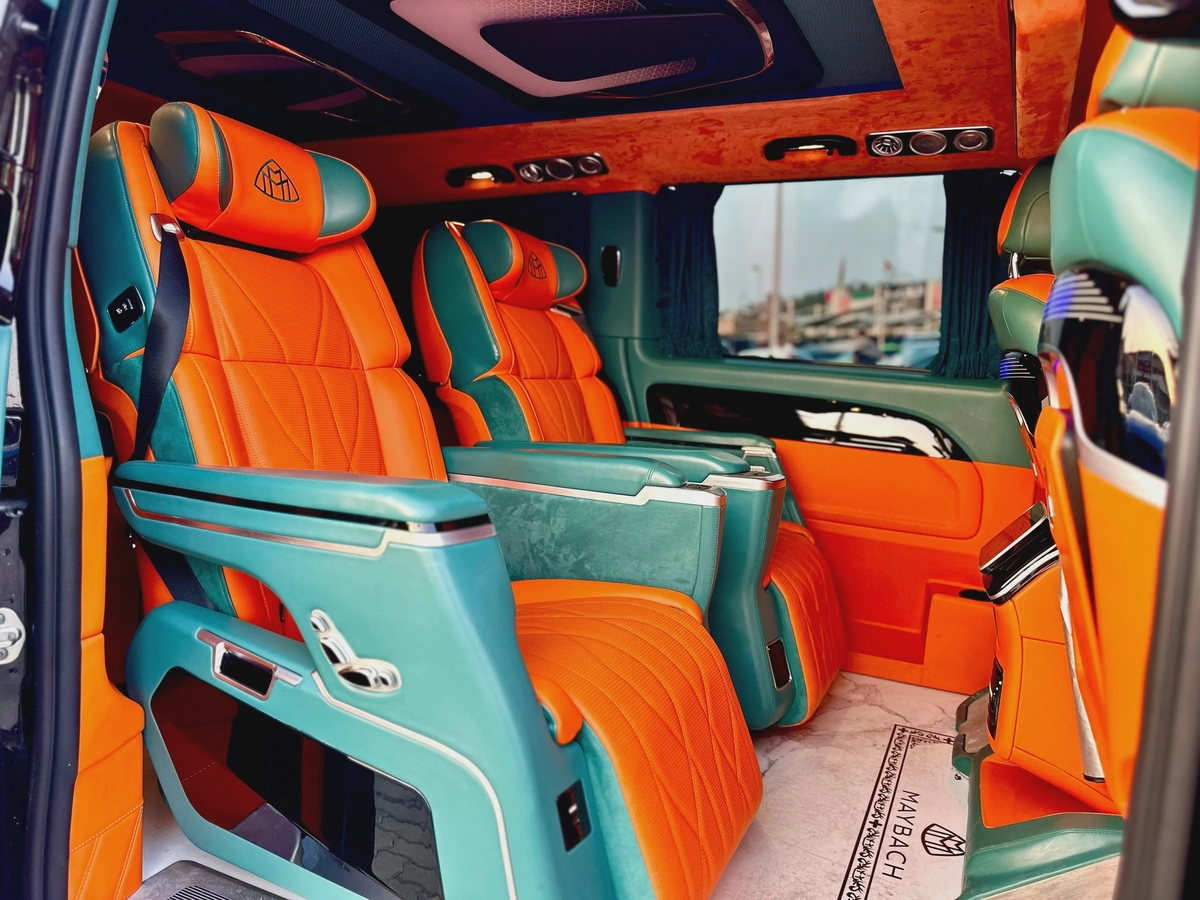 2023 Mercedes-Benz V-Class Maybach Kit-7-7