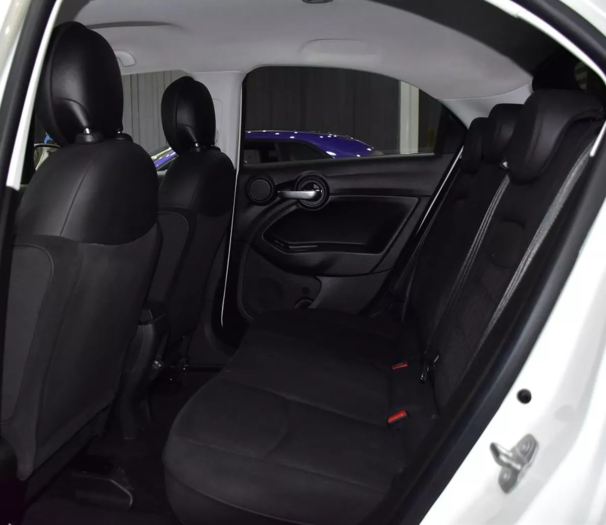 Fiat 500x ( 2023 Model ) in White Color GCC Specs-4-4