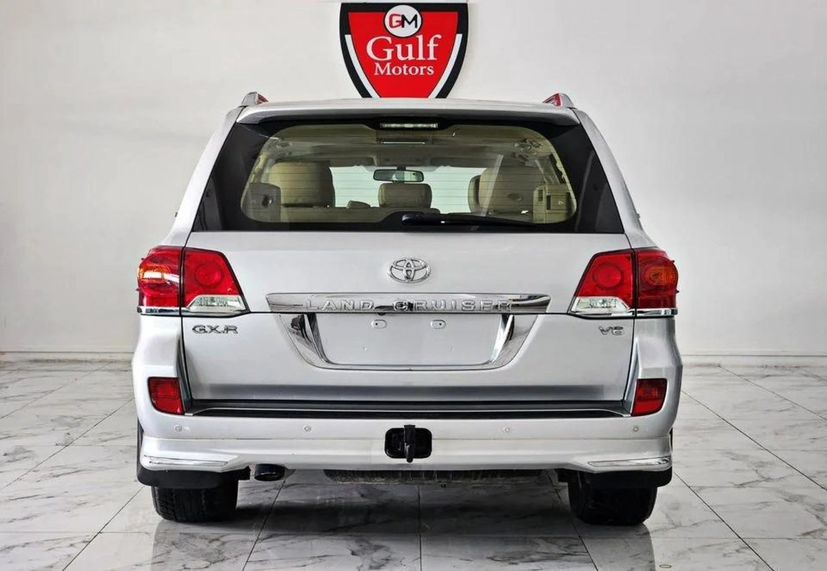 Toyota Land Cruiser GXR V6 4.0L-6CYL PERFECT CONDITION-2-2
