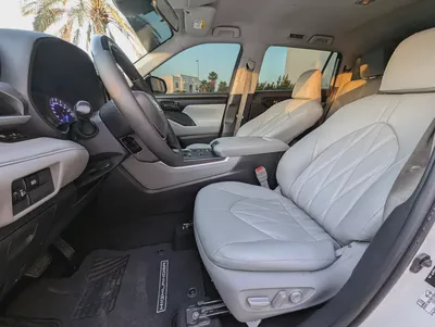 Toyota Highlander Hybrid Limited 2020 | GCC Specs | Full Option | Premium Family SUV-11