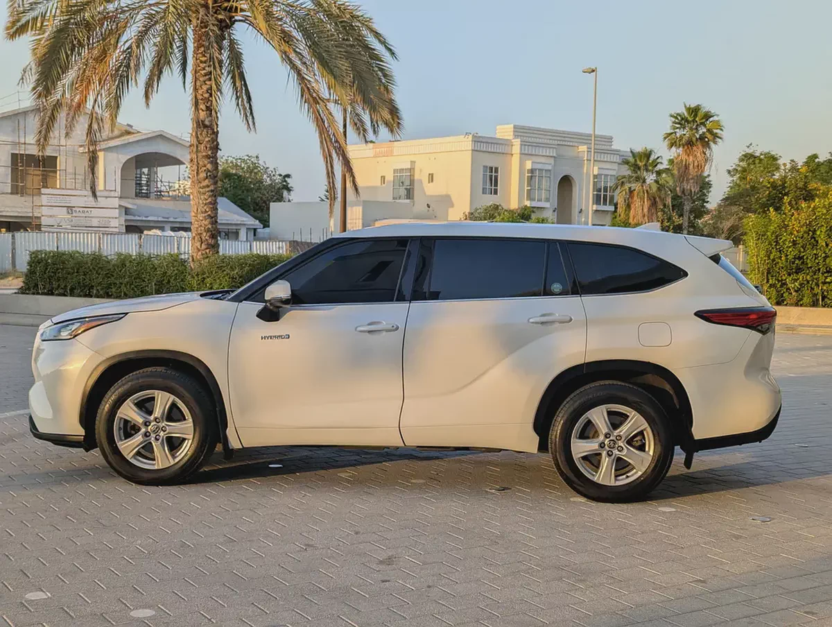Toyota Highlander Hybrid Limited 2020 | GCC Specs | Full Option | Premium Family SUV-6-6
