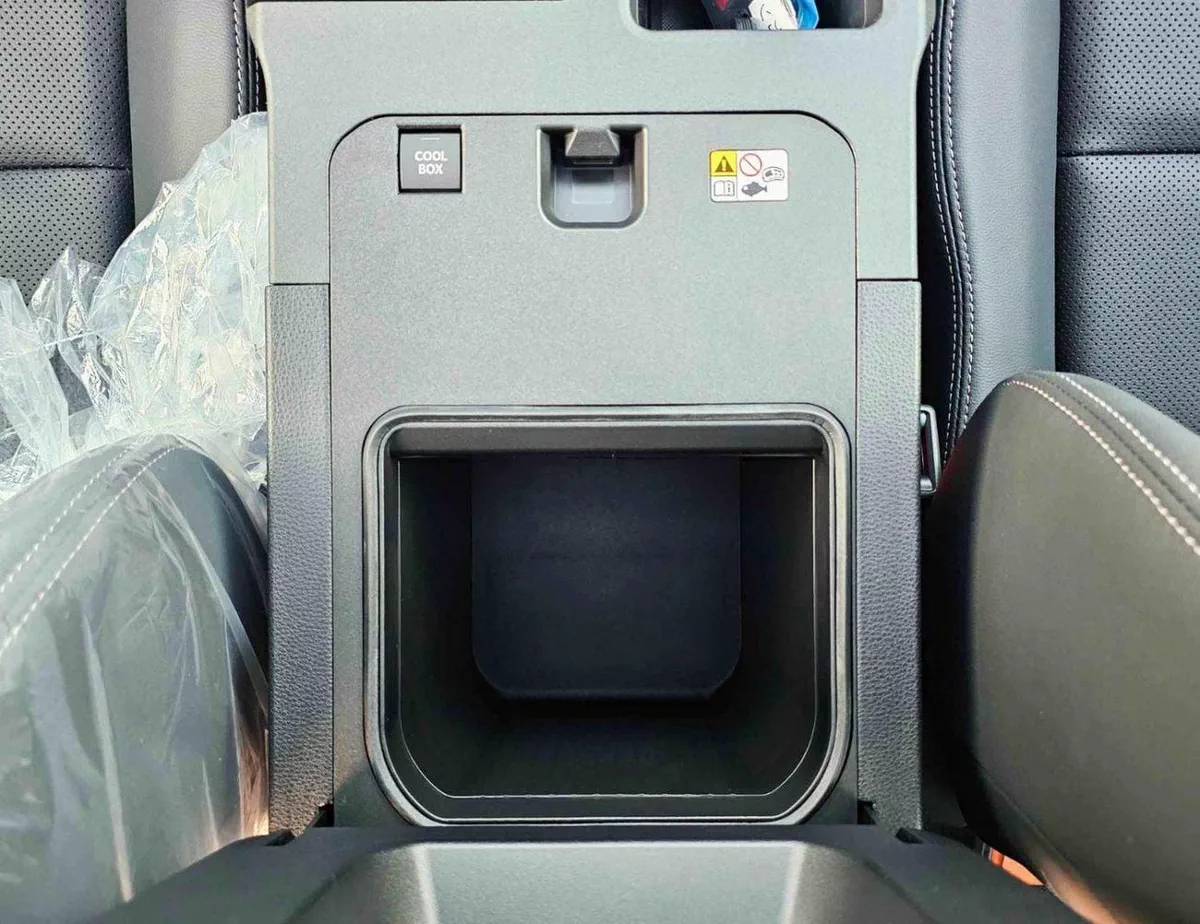 Toyota Prado ALL ROUNDER TURBO SQUARE LIGHTS || 2.4L PETROL V4 4WD | LEATHER SEAT | D.PWR SEAT | AUTO DOOR | 1 DI-13-0