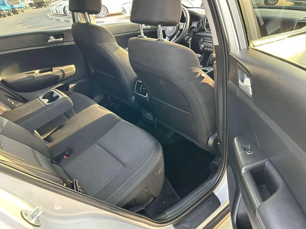Kia Sportage LX 2020 Kia Sportage 2.4L V4 - MiOption+ - Apple/Android Play - Rear CAM - Rims --15-0