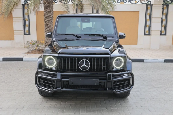 MERCEDES BENZ G63 AMG ( NIGHT PACKAGE )-110000KM-2021-GCC SPECS-UNDER WARRANTY
