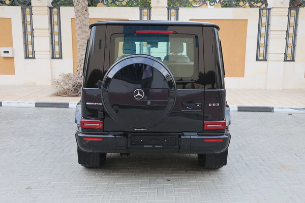 MERCEDES BENZ G63 AMG ( NIGHT PACKAGE )-110000KM-2021-GCC SPECS-UNDER WARRANTY