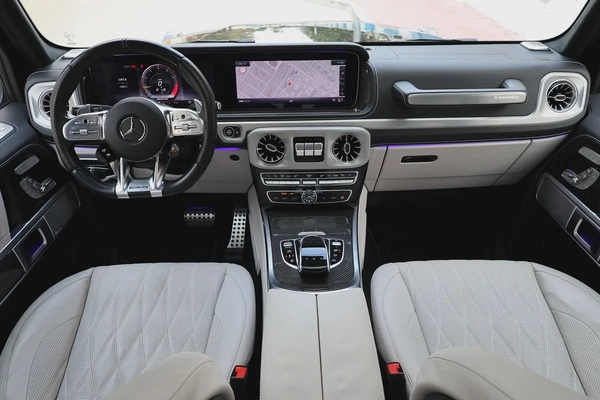 MERCEDES BENZ G63 AMG ( NIGHT PACKAGE )-110000KM-2021-GCC SPECS-UNDER WARRANTY