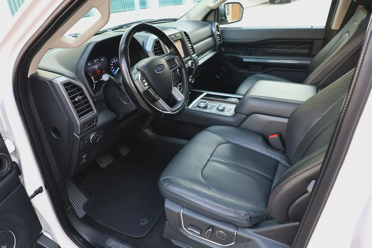 Ford Expedition-Platinum-2019-96000 KM-GCC SPECS-11-11
