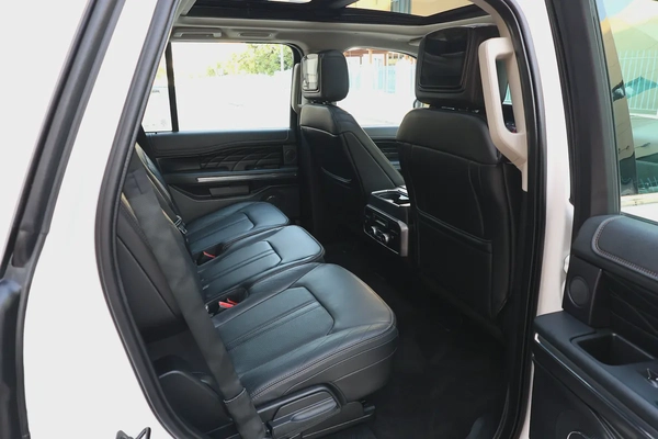 Ford Expedition-Platinum-2019-96000 KM-GCC SPECS