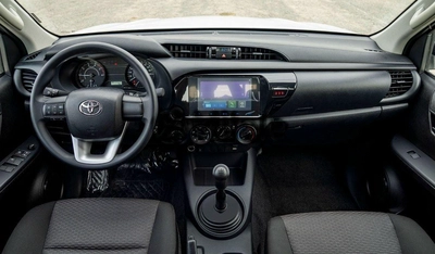 Toyota Hilux DLX HILUX 2.4L MT P.WINDO DIESEL 2026-8