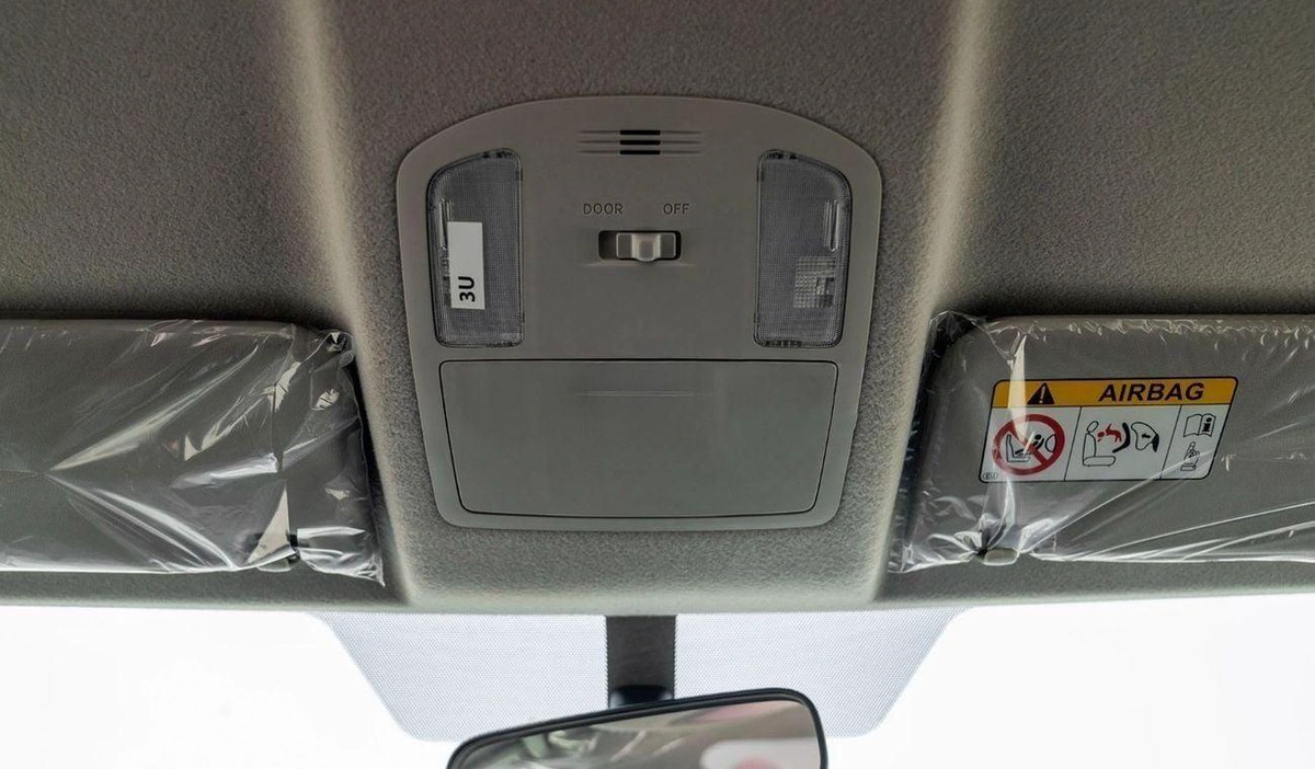 Toyota Hilux DLX HILUX 2.4L MT P.WINDO DIESEL 2026-13-0
