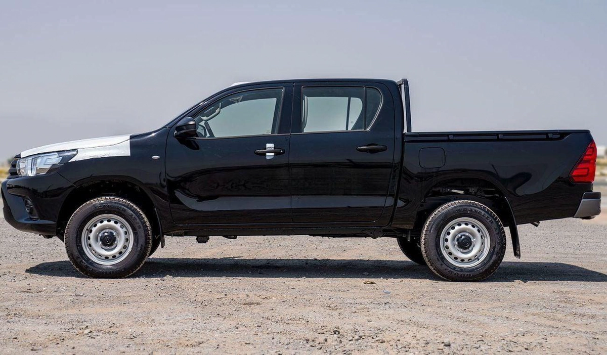Toyota Hilux DLX HILUX 2.4L MT P.WINDO DIESEL 2026-4-0
