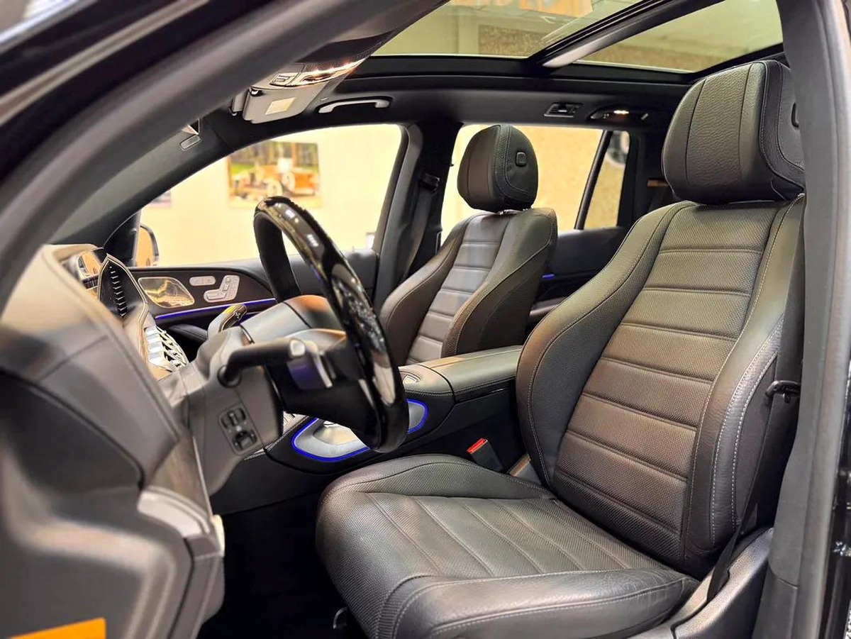 GLS 580 / 6,100 Km / 3 YEARS WARRANTY / FULL OPTION-12-12