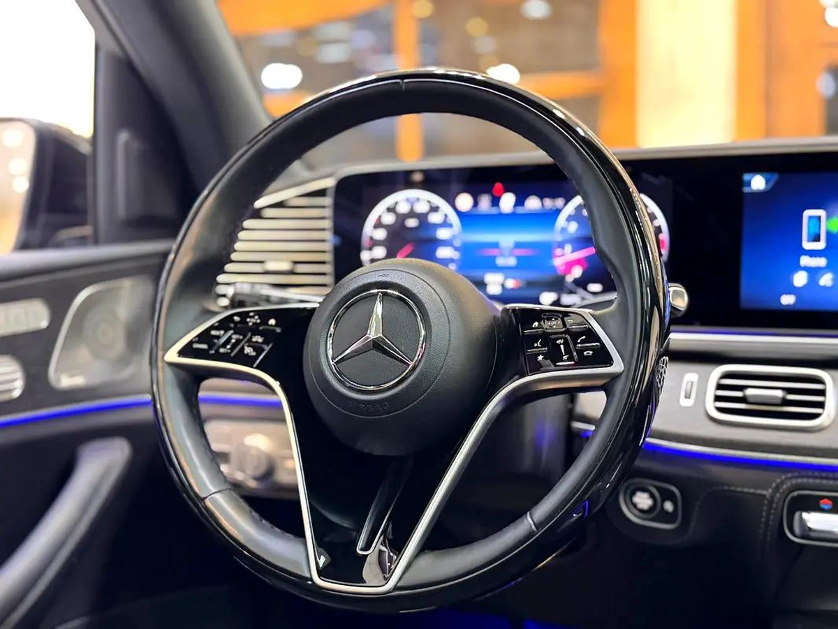 GLS 580 / 6,100 Km / 3 YEARS WARRANTY / FULL OPTION-9-9