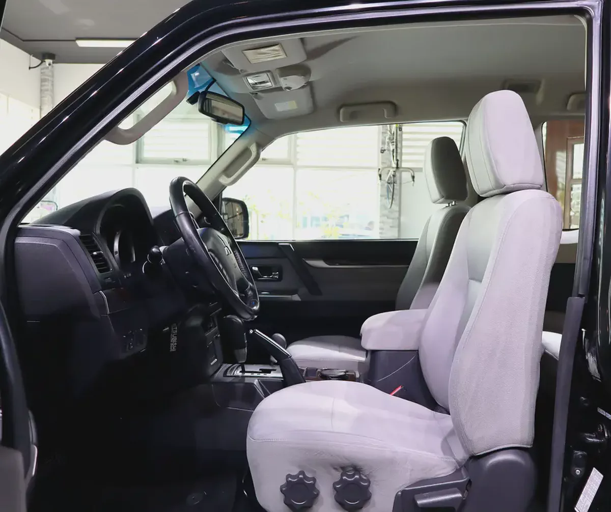 Pajero Coupe - GCC Specs . Excellent Condition . V6 3.5L-6-6