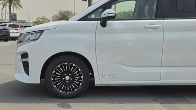 BAW M7 (White)-4