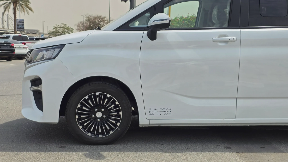 BAW M7 (White)-4-4