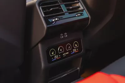 BMW M5 Touring 2025 GCC 4.4L Twin Turbo V8 PHEV Agency Warranty Full Service History 728hp-15